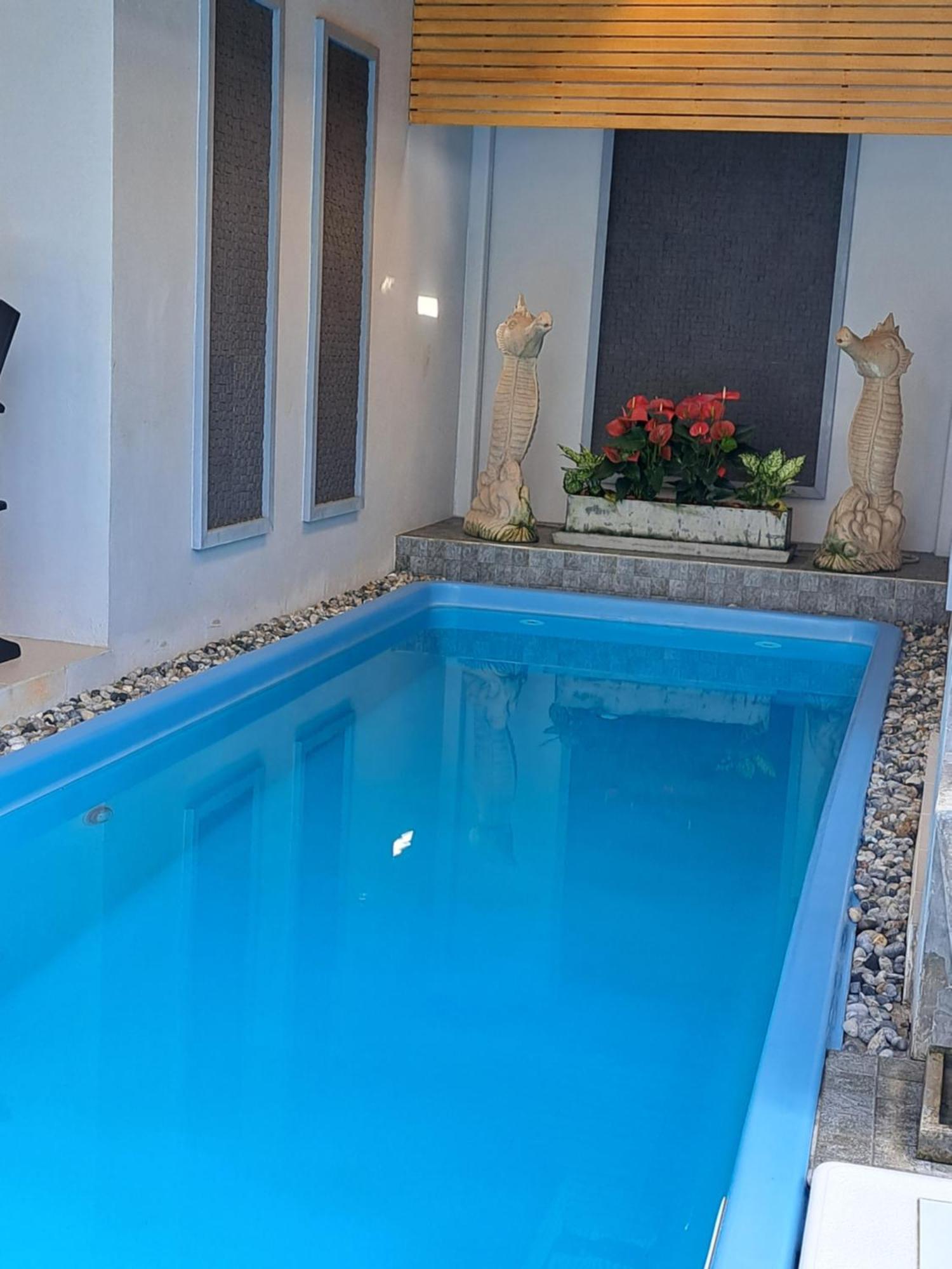 The Chic Pool Villa Nai Yang Bilik gambar